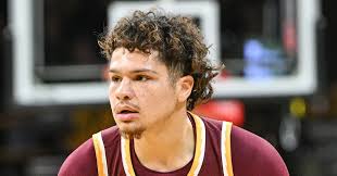 Minnesota halts Iowa's win streak in Big Ten rivalry