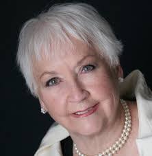 Lou Ann's Instagram, Twitter & Facebook