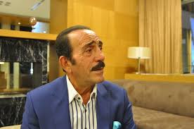 Haydi abbas, fistanı biçtim dar geldi, ayva çiçek açmış, kahverengi gözlerin, yeşil ördek gibi, gözleri fettan güzel. Mustafa Keser Nasil Eglenilir Bilmiyorum Diyar Magazin