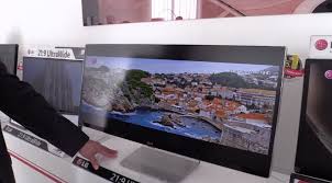 With its deeper curve enveloping your field of vision, the 1500r screen lets you enjoy the full cinematic beauty of movies and puts you right at the heart of all gaming action. Newgadgets De Cebit Lg 34um95 34 Zoll 21 9 Monitor Im Video Vorgestellt