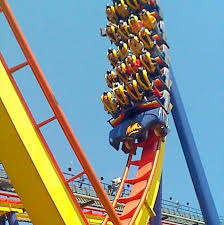 Ferrari Roller Coaster Gt Roller Coaster In Abu Dhabi Sends Two Ferrari F430 Spider Carriages Scary Roller Coasters Roller Coaster Cedar Point Amusement Park