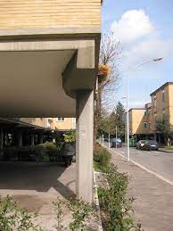 In una zona silenziosa del villaggio, in via olanda, è situato l`appartamento di mq. Case A Croce Al Villaggio Olimpico Roma Adalberto Libera Olimpia Villaggio Case