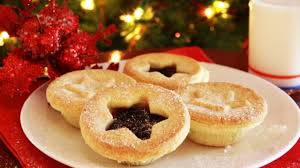 Many christmas traditions, including the christmas card, originated in the uk. Traditional Christmas Dinner Learnenglish Teens British Council