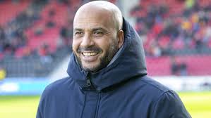 Verfolgt das spiel zwischen pec zwolle und az alkmaar bei ft. Combatant Az Coach Jansen About Ranking And Interest In Pec Player World News Taketonews