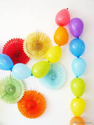Rainbow Tablescape Diy Balloon Garland Simple Fun Ideas For Styling A Creative Rainbow Table With Col Balloon Diy Diy Balloon Decorations Balloon Garland