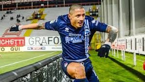 Join facebook to connect with gianluca albanese and others you may know. Pescara Calcio Lapadula Ultimatum Del Napoli