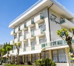 Prenota l'hotel ideale grazie alle 16.267 recensioni sugli alloggi a bagno di romagna su tripadvisor. Hotel 4 Stagioni Riccione 2021 2 Sterne 27 Raume 50 Betten
