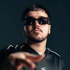 Patrick Quezada's Instagram, Twitter & Facebook