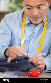 Lockstitch sewing machine immagini e fotografie stock ad alta risoluzione