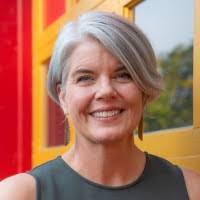 Melissa Tarpley's Instagram, Twitter & Facebook