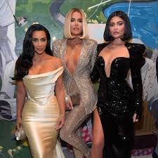 Born in los angeles, khloé alexandra kardashian is a model, actress, and businesswoman who became famous with the reality. Kim Kylie And Khloe Just Took The Ultimate Sister Bikini Pictures