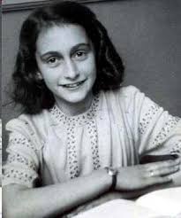 Historia de Ana Frank:Vida de la Joven Judia Escondida de los NAZIS