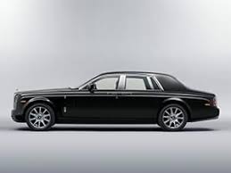 Based at goodwood near chichester in west sussex, it commenced business on 1st january 2003 as its new global production facility. Rolls Royce Alle Modelle Alle Infos Alle Angebote Autoscout24