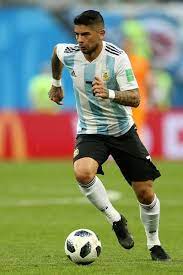 Éver maximiliano david banega hernández (spanish pronunciation: Pin On Football