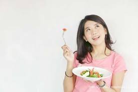 Sebuah studi yang diterbitkan journal of nutritional science tahun 2014, menemukan orang kelebihan berat badan yang melewatkan sarapan memiliki kadar kolesterol lebih tinggi. Catat Ini Tips Sarapan Untuk Menurunkan Berat Badan