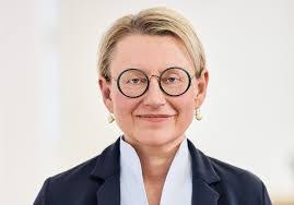 Maria Koller's Instagram, Twitter & Facebook