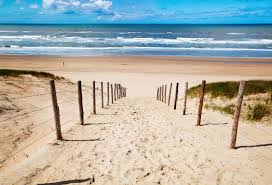 The name holland is also frequently used informally to refer to the whole of the country of the netherlands. Die Schonste Strande Von Holland Oberhalb Von Amsterdam