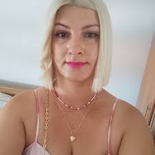 Dragi ljudi, pjesma je vani! Duet s kolegom Siniša Biško 🩷 Uživajte i  javljajte dojmove.