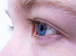 The ultraviolet radiation or uv rays given off by the sun can mutate skin cells and turn them cancerous. Causes Of Small Skin Tags Under The Eyes And On The Eyelids
