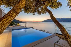 Beachfront Villa Poseiodon With Infinty Pool On Korcula Island In Croata Amazing Swimming Pools Villa Style Beach Apartment