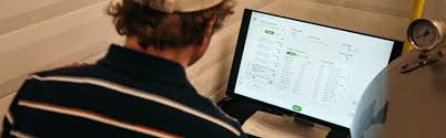 The Landlord's Guide to Rent Reporting Services