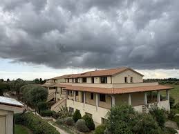 He retired from german national team after 2014 world cup. Reisetagebuch Motorradherbst 4 Philipp Lahm Aus Dem Senegal Silencers Blog