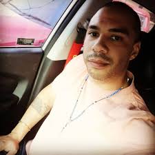 Todos quieren bonitos resultados, pero nadie quiere sentir el dolor del  esfuerzo. Todo cuesta y a mi me cuesta, sin dolor no hay esfuerzo y premio.  Todo esfuerzo da su fruto. Cochy