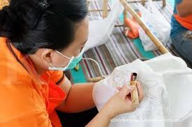 Pentingnya tenaga penjual bagi sebuah produk. Shopee Klaim 70 Mitra Penjual Adalah Umkm Lokal