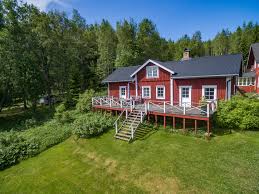 It borders the swedish counties of dalarna, örebro and västra götaland, as well as the norwegian counties of viken and innlandet to the west. Ein Grosses Ferienhaus In Der Region Varmland Entdecke Eine Grossartige Natur Schweden Varmland Ferienhaus Ferienhausschwed Ferienhaus Style At Home Ferien