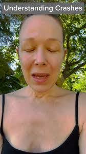 Heidi Hayward's Instagram, Twitter & Facebook