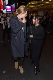 For fans of actress vanessa hudgens. Vanessa Hudgens Und Austin Butler Das Traumpaar Woman At