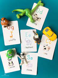 Flashcards can be used to: 7 Engaging Ways To Use Flashcards For Toddlers Beyond