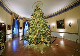 The white house christmas decorations 2020 2021 nfl. In Pictures 2020 White House Christmas Decorations News Photos Gulf News