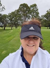 Never in my life did I think I would be joining a golf group! But here I  am. I am Jess, and I am starting my golf journey. Have so much to