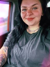 Heather Standridge's Instagram, Twitter & Facebook