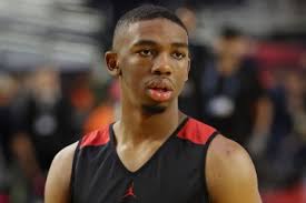 Who is UConn basketball star, Donovan Clingan?