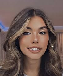 Pin By Ceysu Korkmaz On Gus In 2020 Madison Beer Hair Beer For Hair Madison Beer Bangs
