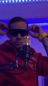 Como Se Llama La Cancion Que Dice Pana Roberto