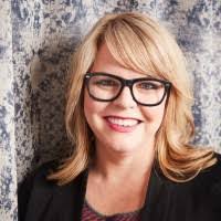 Susan Falcon's Instagram, Twitter & Facebook