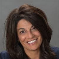 Lisa Soares's Instagram, Twitter & Facebook