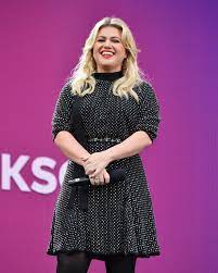 Kelly clarkson's onstage bathroom disaster will forever change the way we think about trash cans. Kelly Clarkson Proudly Revealed How Often She And Her Husband Have Sex Glamour