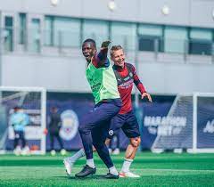 Get the latest manchester city news, scores, stats, standings, rumors, and more from espn. Gslobyaijk5 Km