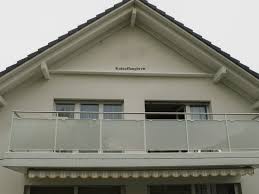 Wenn ihr haus über einen großen dachboden verfügt, ist es ein ziel für fledermäuse, die nach einem rastplatz suchen. Mit Fledermausen Glucklich Unter Einem Dach Fledermausschutz