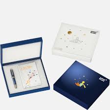 The little prince, who lives on a tiny asteroid with his beloved rose, travels with his only friend, a talking fox, through the galaxy. Meisterstuck Le Petit Prince Happy Holiday Set Schreibgerate Sets Montblanc De
