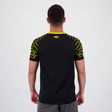 Jun 22, 2021 · camisa 31 sentiu a pancada no joelho direito depois de uma dividida com o volante wellington. Camisa Umbro Santos Goleiro 2021 Preta E Amarela Futfanatics