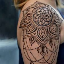 Simple henna stars tattoo design. 107 Beautiful Henna Tattoos For Women Mehndi Tattoo Designs