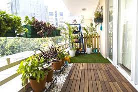 No permanent installation is needed for balconies and other small hard floor areas. Balcony Artificial Grass Real Like Floor Ideas Balcony Decoration Eco Friendly Garden Ideas