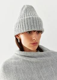 Hat made of soft yarn with a turn up Kaya gray