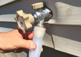 Remove the hose by turning the collar of the hose anticlockwise. How To Remove Garden Hose Connector 6 Steps With Pictures