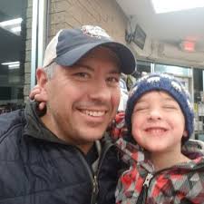 Danny Blood (@dbleezee)